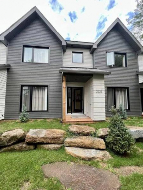 Jasmin Studio Lac Moore, Mont-Tremblant